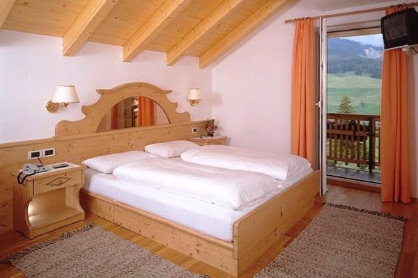 Hotel San Leonardo Бадия Номер фото